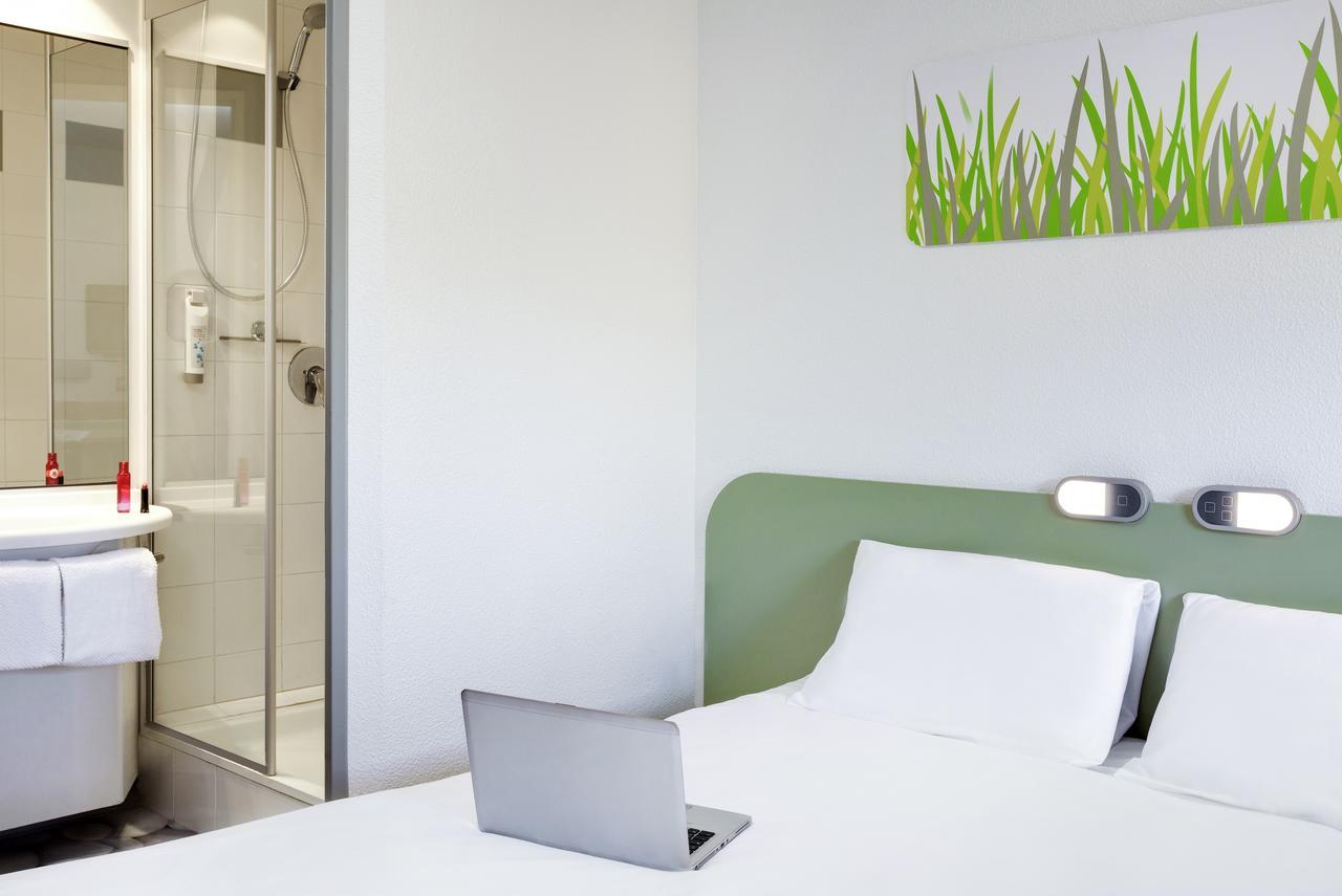 Ibis Budget Clermont Ferrand Centre Montferrand Exterior photo